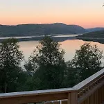 3 Bedroom Lovely In * Tjørhom