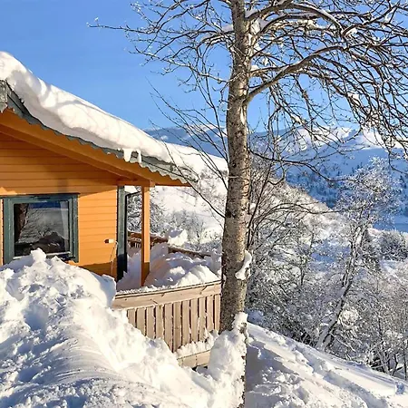 3 Bedroom Lovely In * Tjørhom